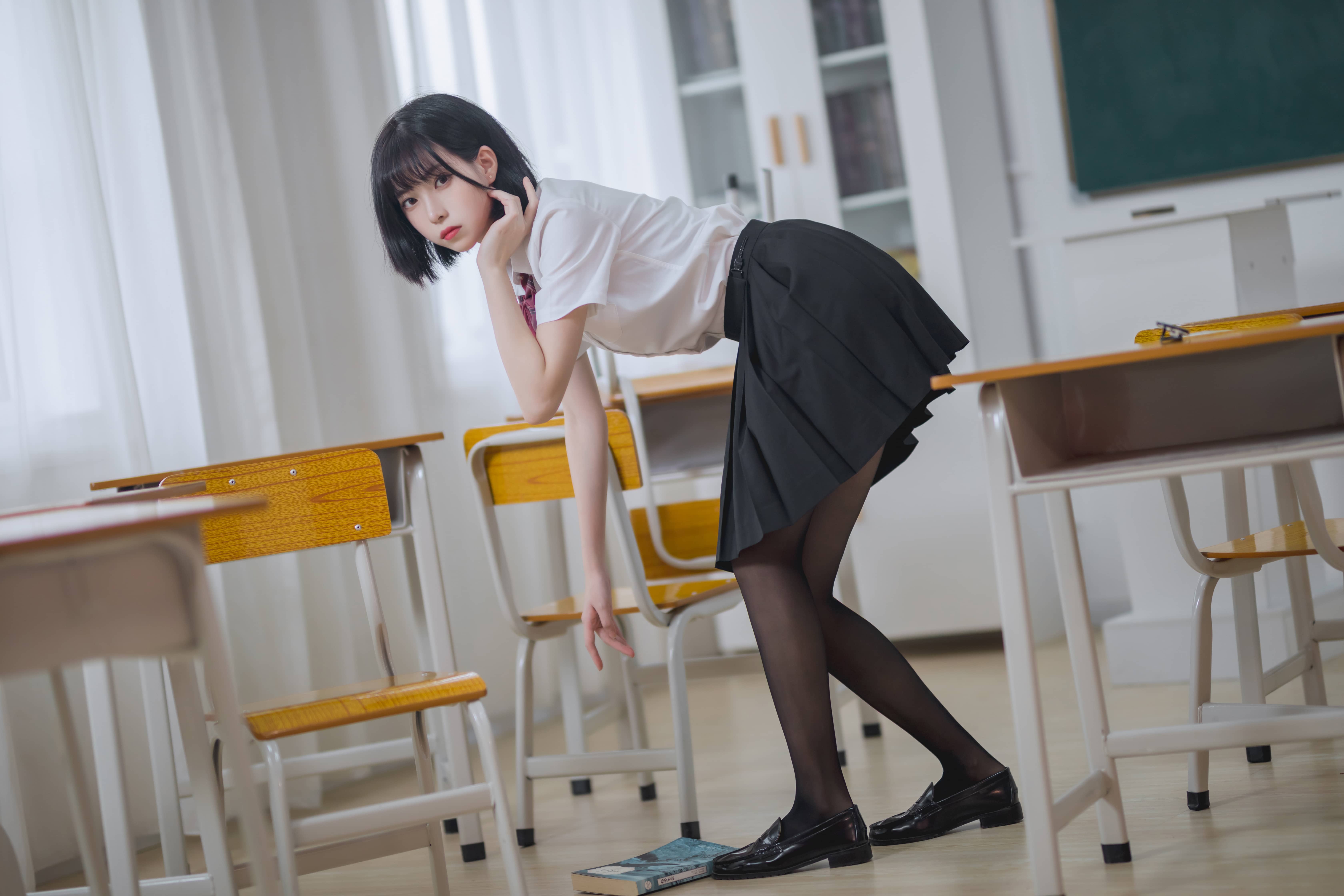 无内鬼，来点好看的JK