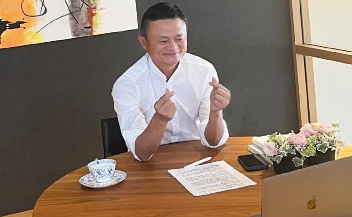 马云亮相公益基金会乡村教师线上活动